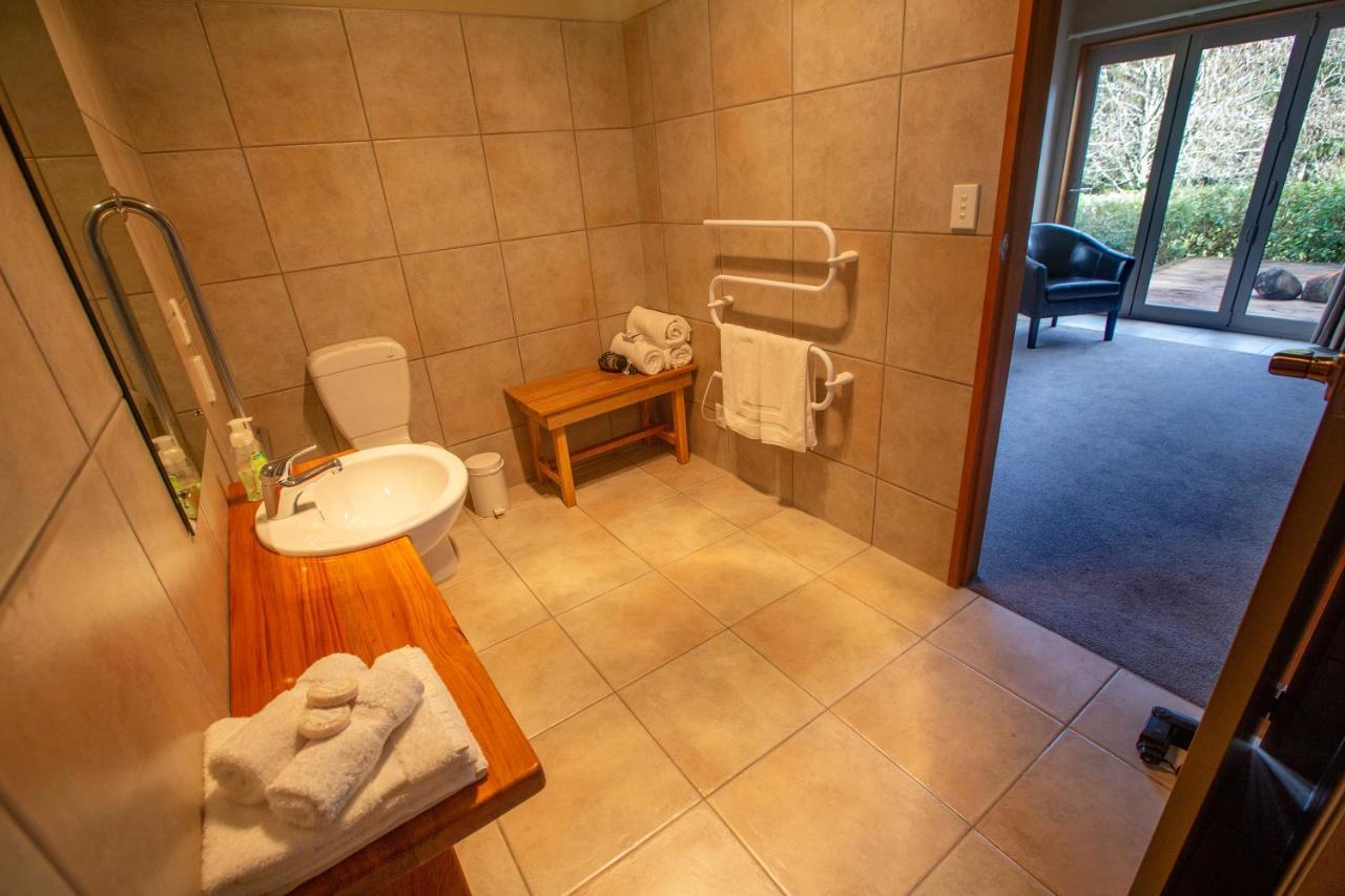 Paramata Lodge Kakapotahi Екстериор снимка