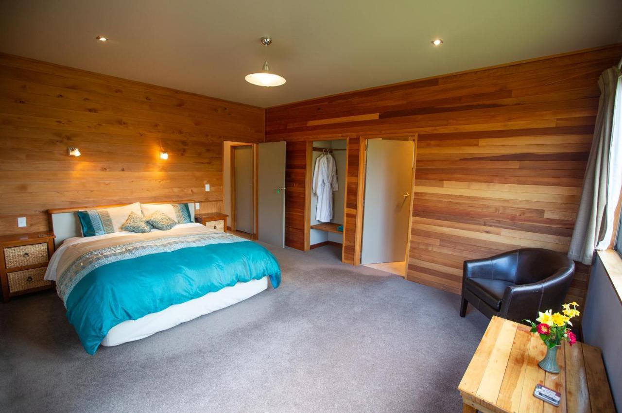 Paramata Lodge Kakapotahi Екстериор снимка